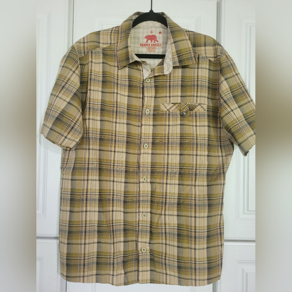Dakota Grizzly Men's Tan And Green Plaid Short Sleeve Shirt, Size Large L